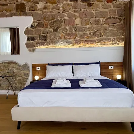 Exoria Luxury & 4*
