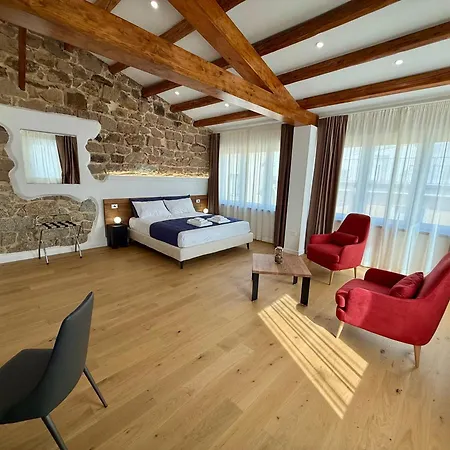 Exoria Luxury & Bed & Breakfast