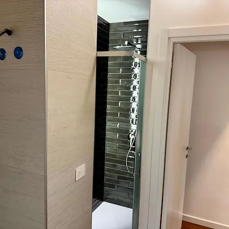 Exoria Luxury & نوورو